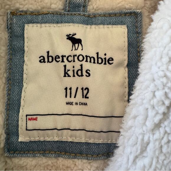 Abercrombie Kids Heavy Denim Jacket Sherpa Lined Light Wash Size 11/12 - Picture 6 of 9